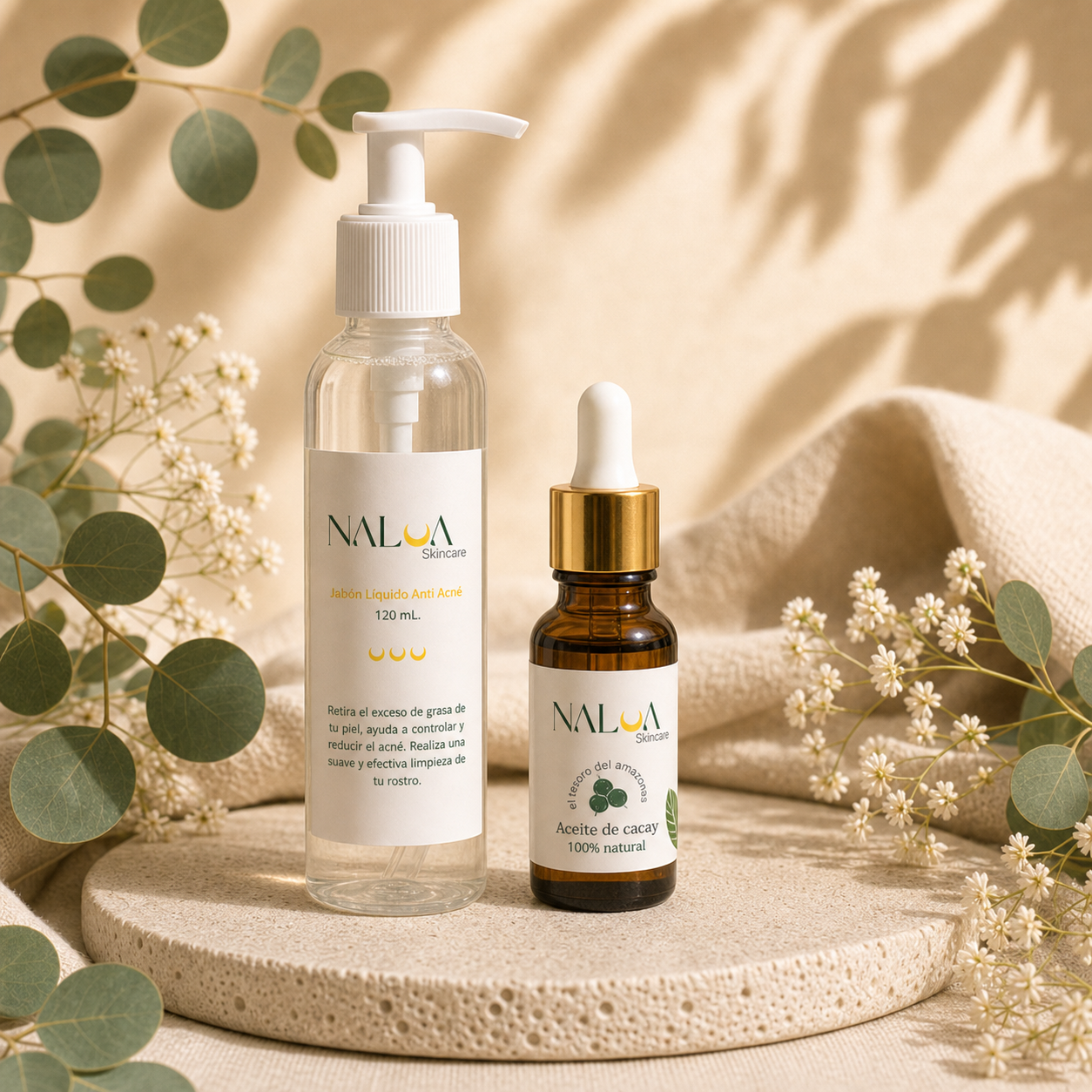Serum Anti acne y Jabon Liquido Nalua en entorno botanico editorial preservando empaques originales
