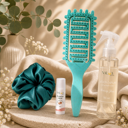 Kit Ritual Capilar Nalua en entorno botanico editorial preservando empaques originales